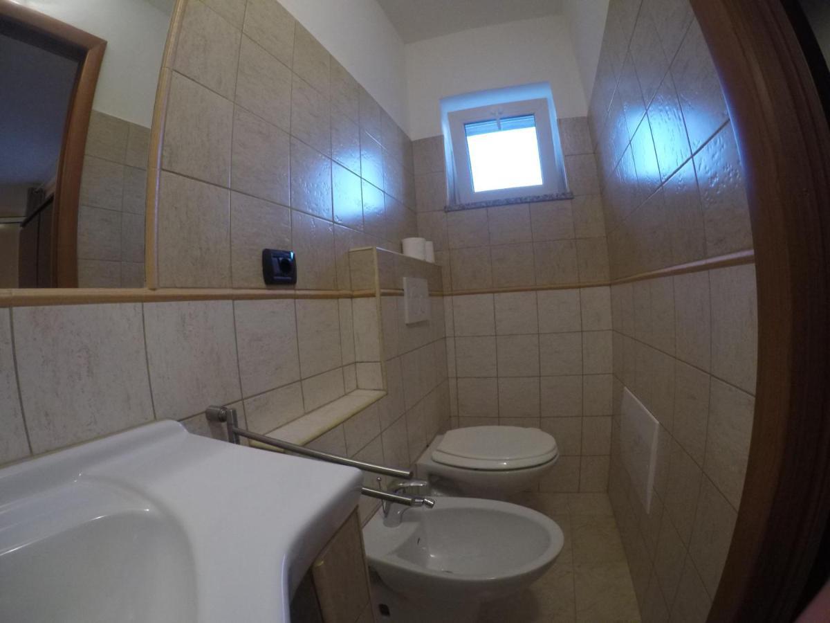 B&B Bassu Bosa Esterno foto