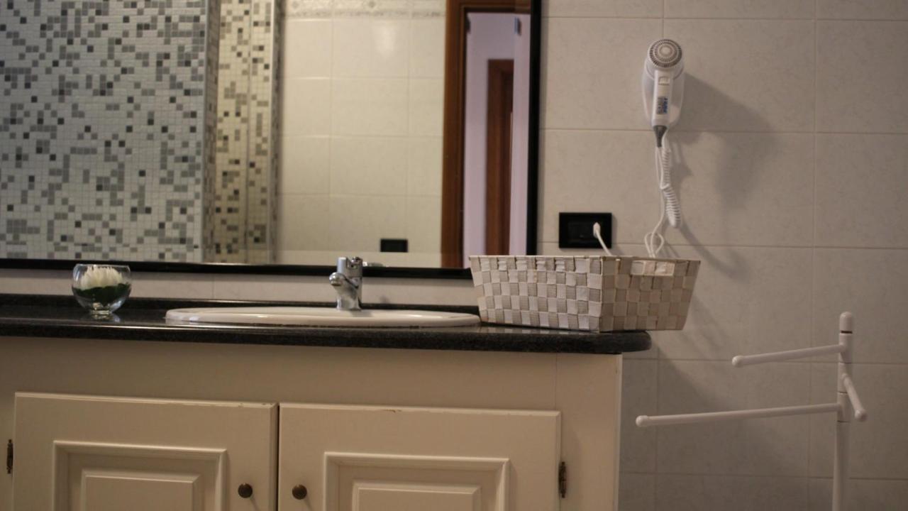 B&B Bassu Bosa Esterno foto